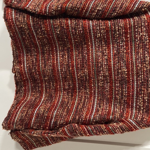 Chico’s tweed jacket with gorgeous metallic threads woven in fabric. Size 18/18 - Picture 4 of 4